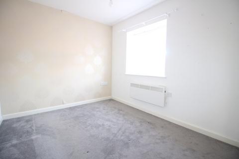 1 bedroom ground floor flat to rent, Haynes Road, Westbury