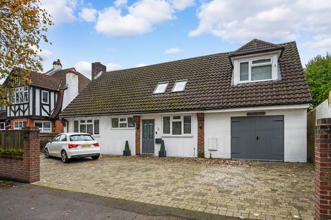 2 Hillside Gardens, Wallington, SM6 9NY