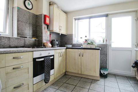 1 bedroom in a house share to rent, Botley Road, Oxford