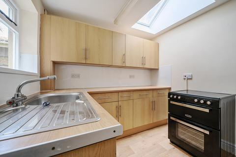 3 bedroom end of terrace house for sale, Oak Street, Somerset BA2