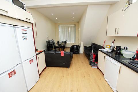 6 bedroom house to rent, Tiverton Road, Birmingham B29