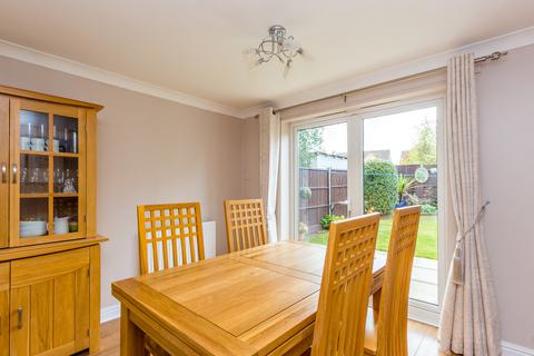 4 bedroom detached house for sale, Yarrow Close, Rushden NN10