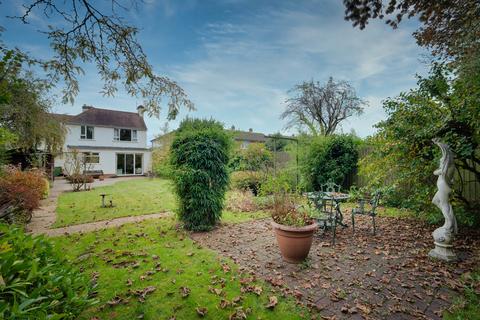 3 bedroom detached house for sale, Lansdowne Road, Suffolk IP11