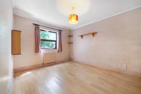 2 bedroom flat for sale, Kangley Bridge Road, Sydenham, London, SE26