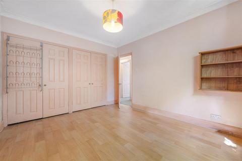 2 bedroom flat for sale, Kangley Bridge Road, Sydenham, London, SE26