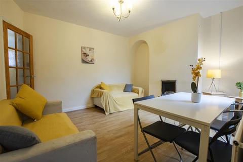 undefined, Warwards Lane, Birmingham B29