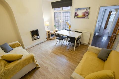 undefined, Warwards Lane, Birmingham B29