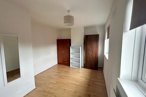 2 bedroom flat to rent, N16 8QS