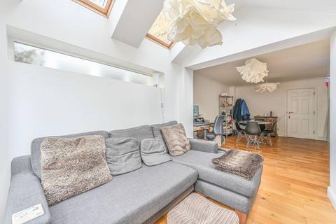 3 bedroom terraced house for sale, Iveley Road, Clapham Old Town, London, SW4