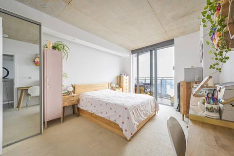 1 bedroom flat for sale, Tidal Basin Road, E16, Docklands, London, E16