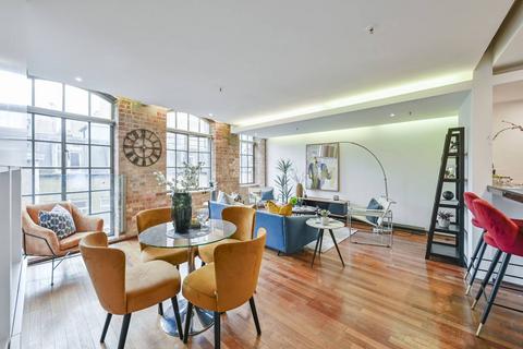 Studio to rent, Soho Lofts, Soho, London, W1D