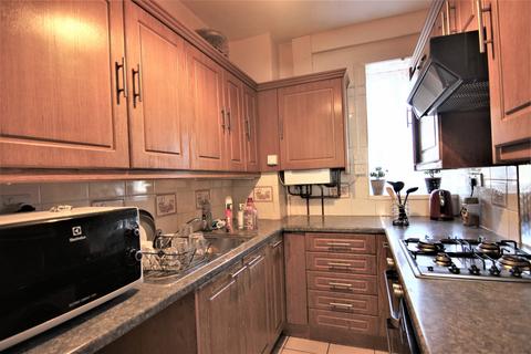 3 bedroom flat to rent, Matthias House, Howard Road, London, N16