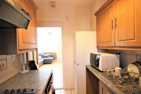 3 bedroom flat to rent, Matthias House, Howard Road, London, N16