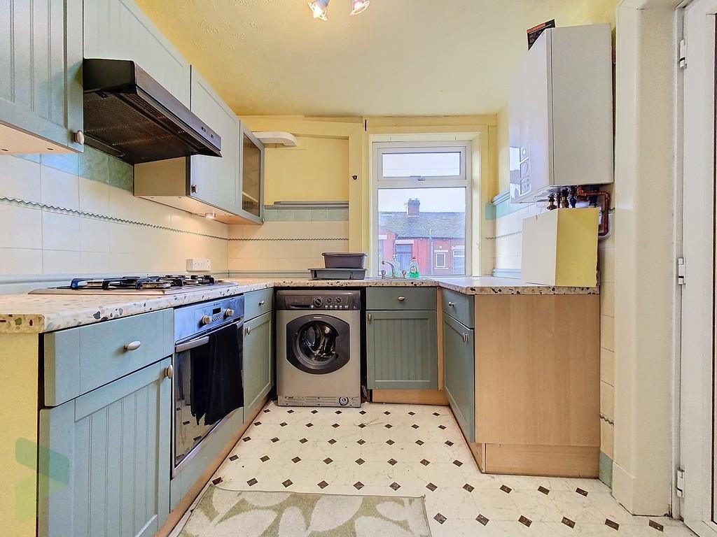 Fitted kitchen