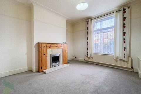 8 Beech Avenue, Darwen, BB3 3AF