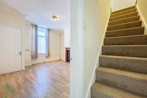 2 bedroom terraced house to rent, Anyon Street, Darwen