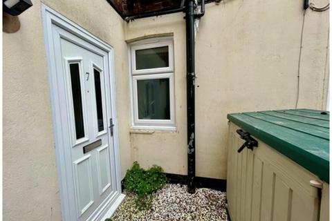 Studio to rent, Howard Road, Southampton