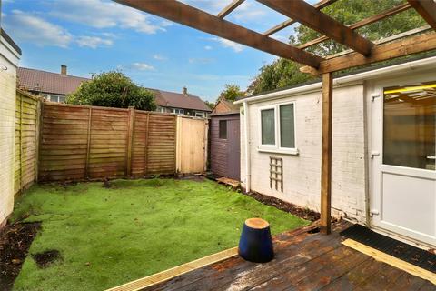 7 Bonsey Close, Woking, GU22 9PS