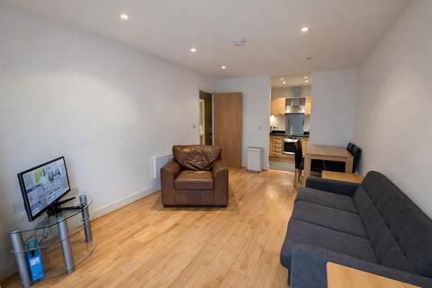 1 bedroom apartment to rent, Times Square, London E1