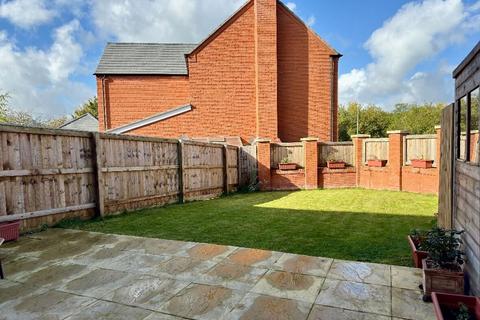 3 bedroom semi-detached house for sale, Admiral Cowan Way, Kineton, CV35