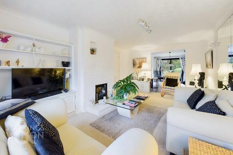 4 bedroom detached house for sale, Bishops Close, Thorpe St. Andrew, Norwich