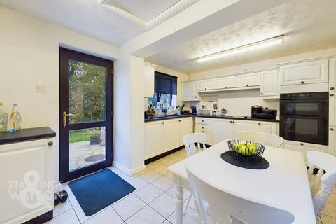 46 Bishops Close, Norwich, NR7 0DY