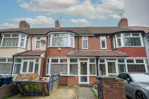 3 bedroom terraced house for sale, Park Avenue, Southall