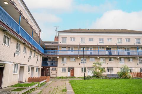 Norman Crescent, Hounslow