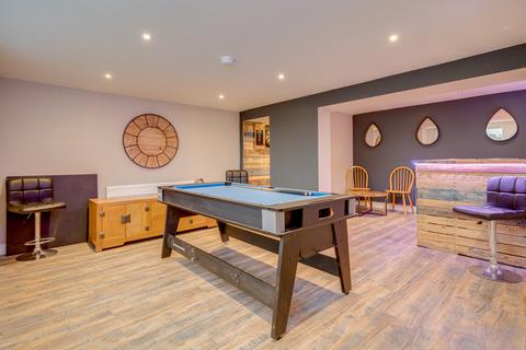 8 Ashbourne View, Cleckheaton, BD19 5JE