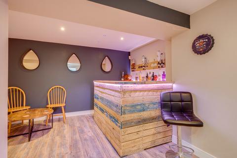 8 Ashbourne View, Cleckheaton, BD19 5JE