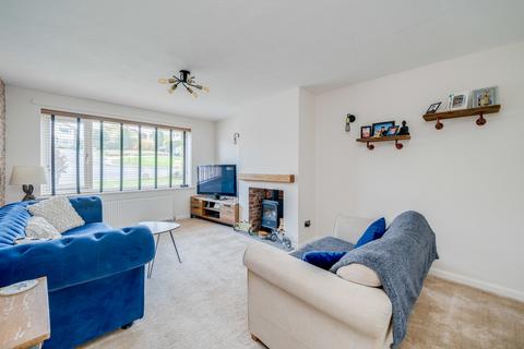 8 Ashbourne View, Cleckheaton, BD19 5JE