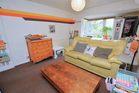 1 bedroom apartment for sale, Sheldrick Close, Colliers Wood SW19