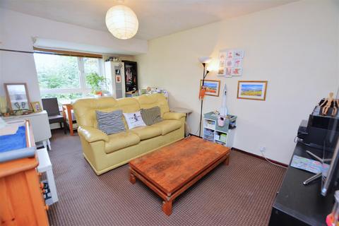 1 bedroom apartment for sale, Sheldrick Close, Colliers Wood SW19