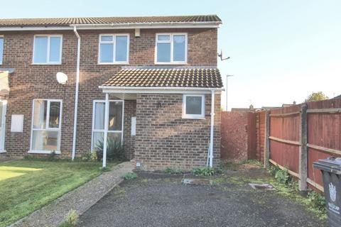 3 bedroom end of terrace house for sale, Elizabeth Way, Gamlingay