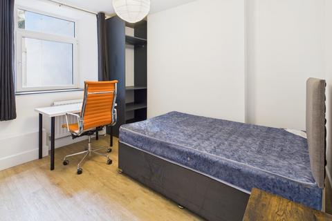 6 bedroom house share to rent, Hanover Street, Swansea