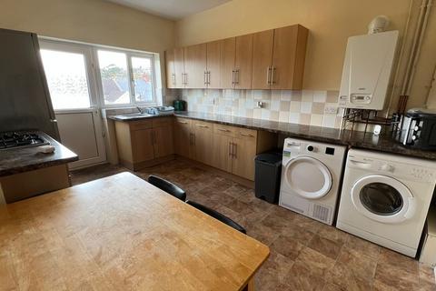 4 bedroom house share to rent, Marlborough Road, Brynmill, Swansea