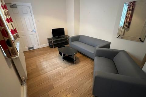 5 bedroom house share to rent, Westbury Street, Swansea