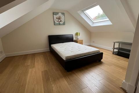 5 bedroom house share to rent, Westbury Street, Swansea