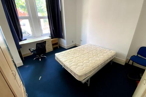 6 bedroom house share to rent, Bernard Street, Uplands