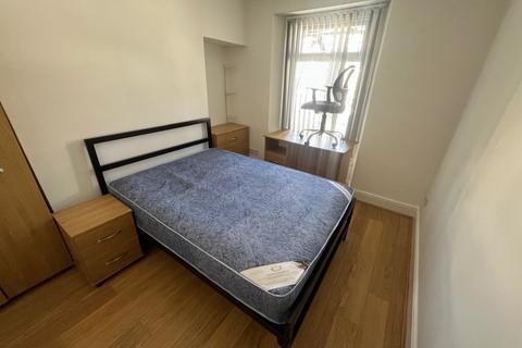 4 bedroom house share to rent, St. Helens Avenue, Swansea