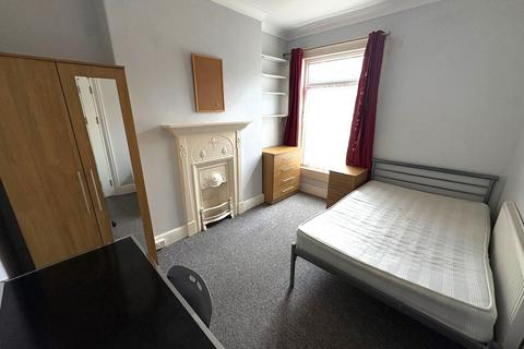 5 bedroom terraced house to rent, Glanbrydan Avenue, Uplands, SA2