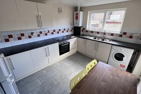 6 bedroom house share to rent, King Edwards Road, Swansea