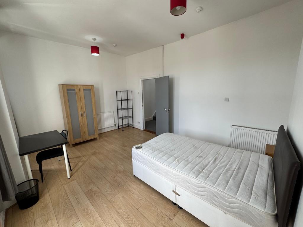 Whats App Image 2025-10-16 at 13.02.41 (2)