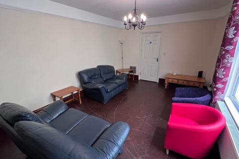 5 bedroom house share to rent, Beechwood Road, Uplands