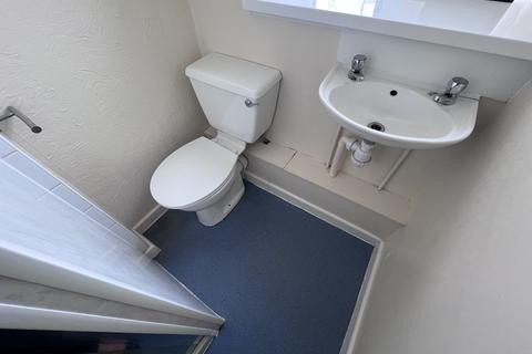 2 bedroom apartment to rent, Oxford Street, Swansea