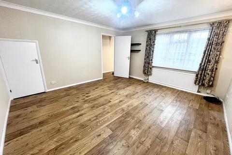 3 bedroom link detached house to rent, Coe Spur, Slough SL1