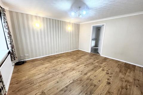 3 bedroom link detached house to rent, Coe Spur, Slough SL1