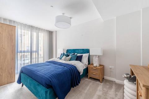 2 bedroom flat for sale, Hummingbird Apartments, Hendon Waterside, Hendon NW9