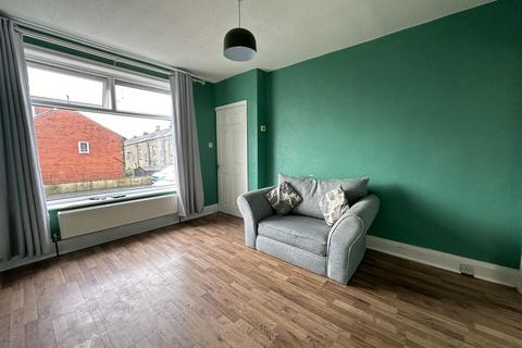 2 bedroom terraced house to rent, Park Road, Sowerby Bridge