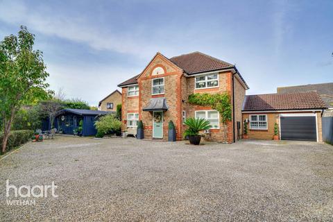 4 bedroom detached house for sale, Halston Place, Maldon